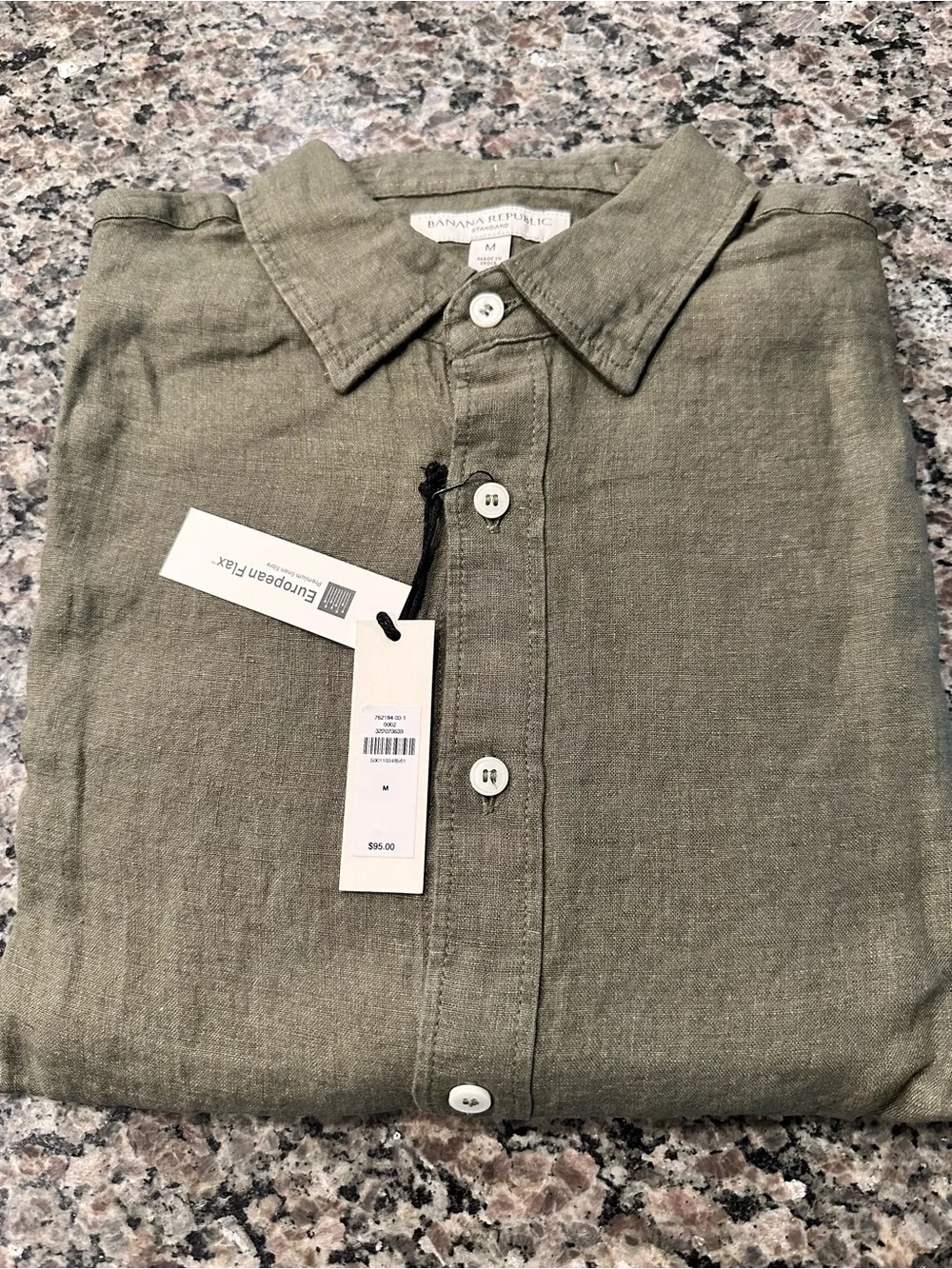 Banana Republic Men's Olive Green Linen Button-Down Shirt